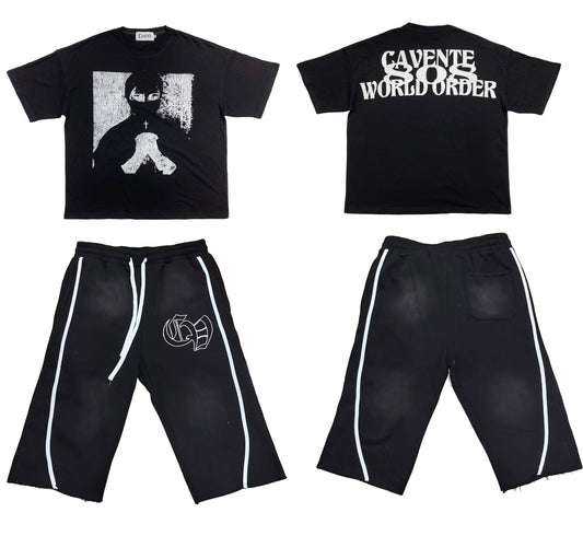 BLACKTSHIRT AND 3/4 SHORTS SET